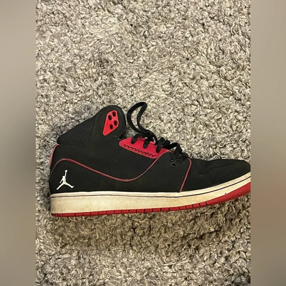 Jordan 1 flight 6 1/2 youth